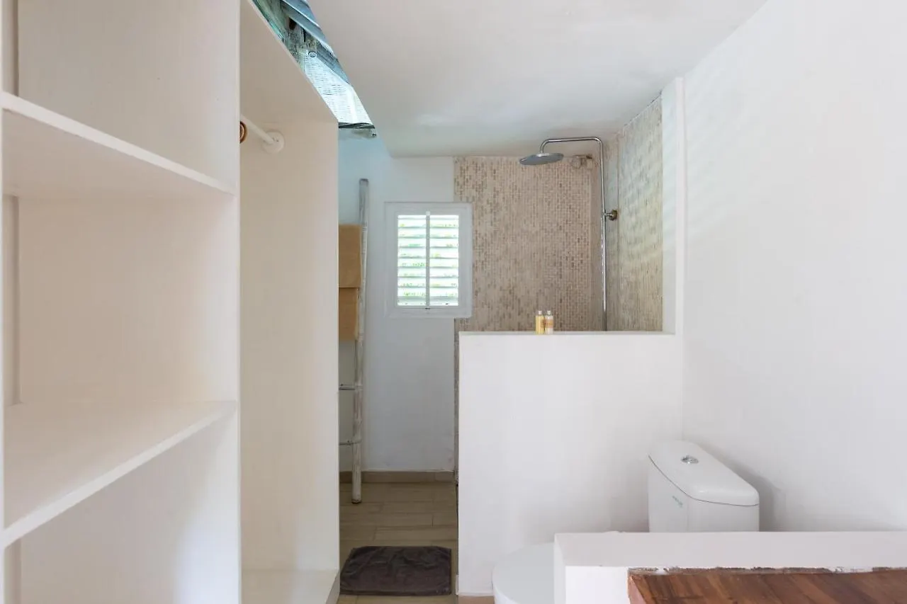 Cocowhite Villa Seminyak   Seminyak (Bali)